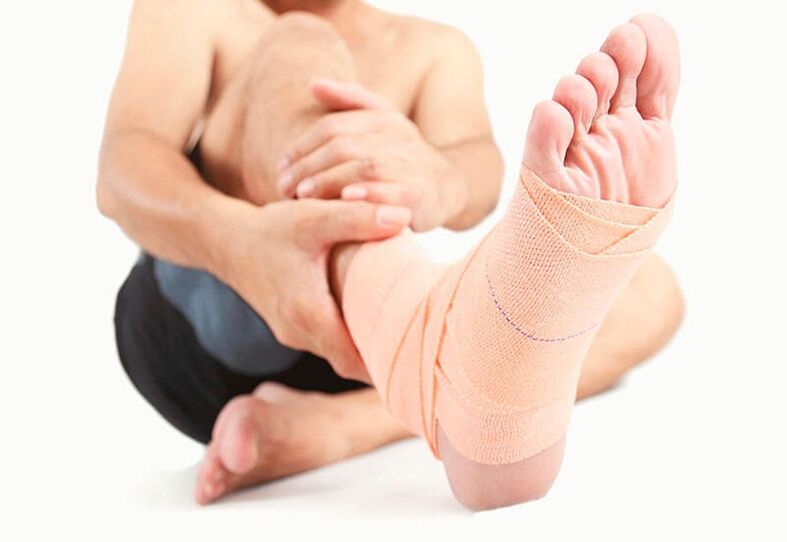skausmas kojų sąnariuose